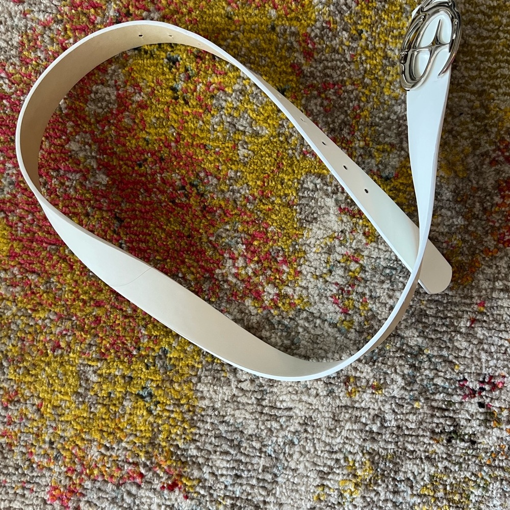 White and Silver Minimalist Belt Accessory
